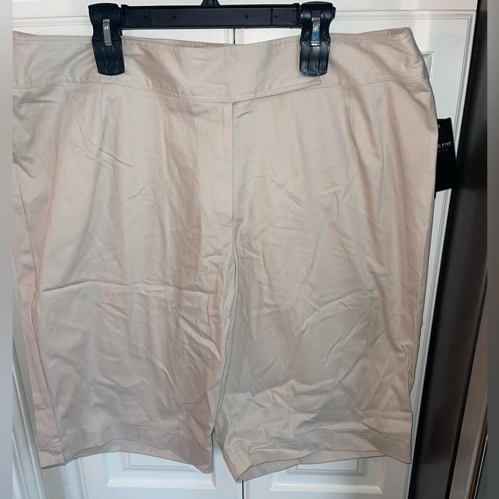 Leslie Fay Womens Plus Size Khaki Bermuda Shorts 24W Stretch NWT